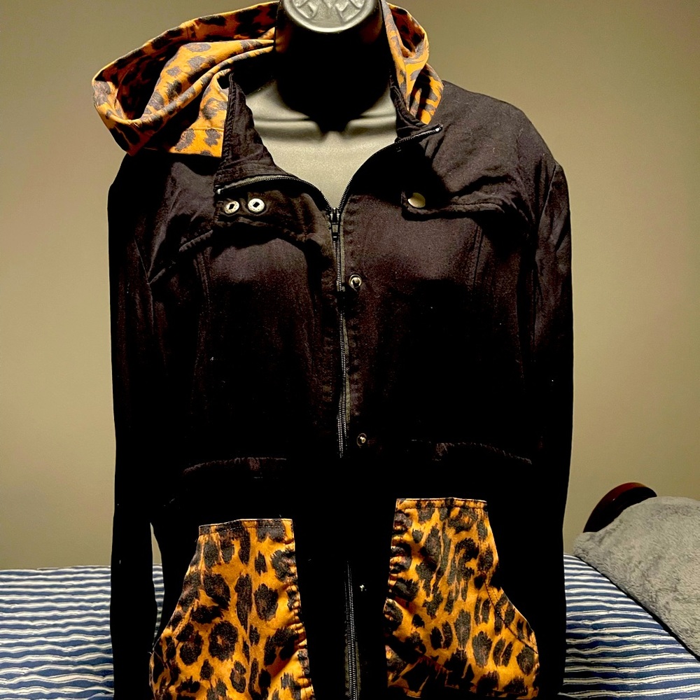 Womens Crazy Train Fashion Jacket, Leopard/Black, XL